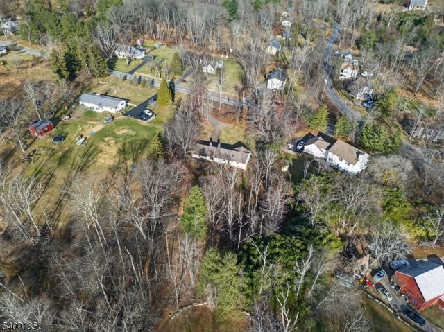 303 Cokesbury High Bridge Rd, Clinton Twp., NJ 08833