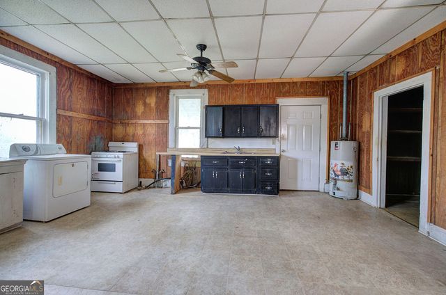 990 Aragon Taylorsville Road, Aragon, GA 30104
