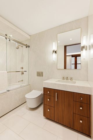 459 W Broadway Apt 5N, New York City, NY 10012