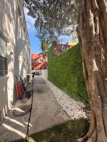 337 SW 10th Ave 5, Miami, FL 33130