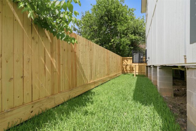 3806 Sayers Street, Houston, TX 77026