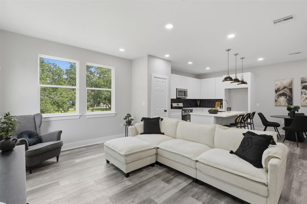 3806 Sayers Street, Houston, TX 77026
