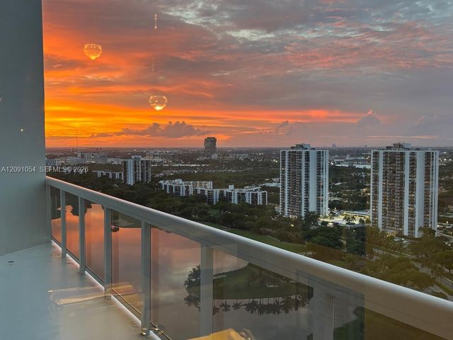 20185 E Country Club Drive TS-7, Aventura, FL 33180