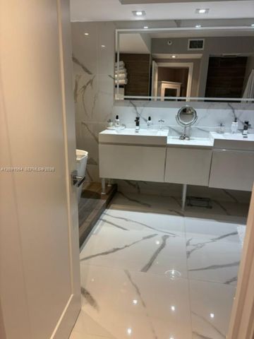 20185 E Country Club Drive TS-7, Aventura, FL 33180