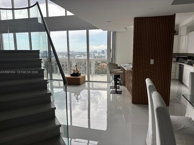 20185 E Country Club Drive TS-7, Aventura, FL 33180