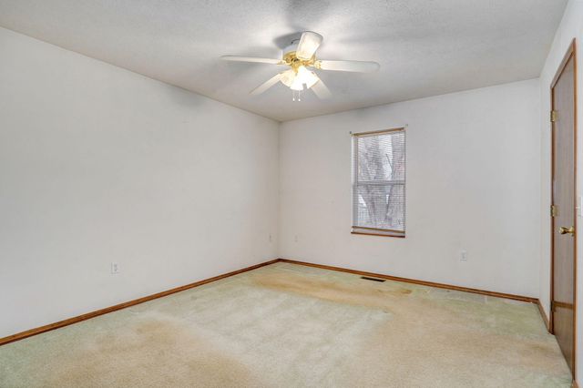 541 N Travis Street, Marshfield, MO 65706