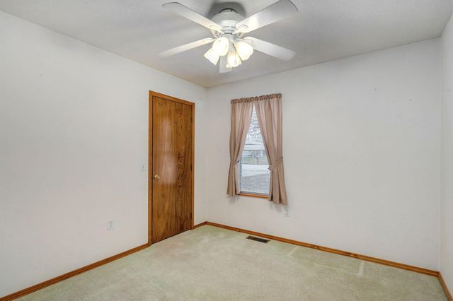 541 N Travis Street, Marshfield, MO 65706