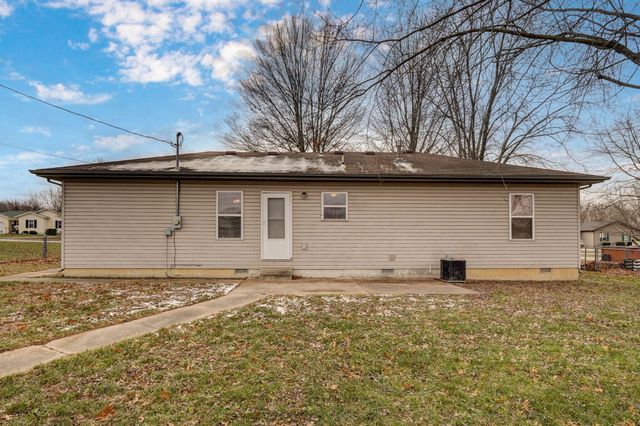 541 N Travis Street, Marshfield, MO 65706
