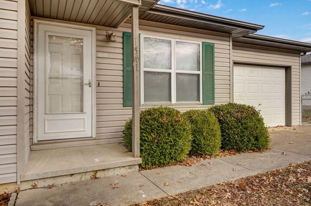 541 N Travis Street, Marshfield, MO 65706