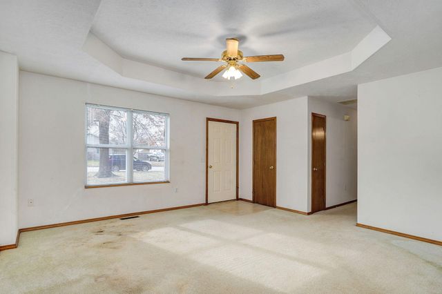 541 N Travis Street, Marshfield, MO 65706