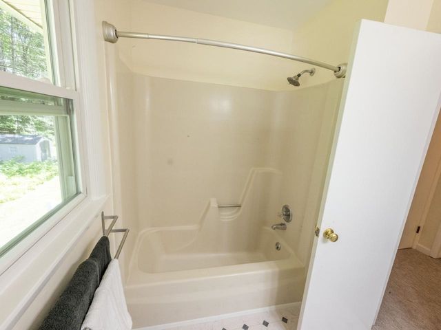 86 Pinecrest Dr Unit 3C, Essex, VT 05452
