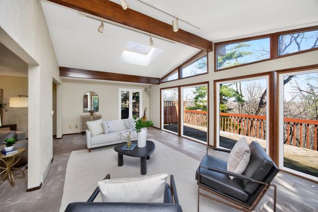 3515 Skyline Drive, Des Moines, IA 50310