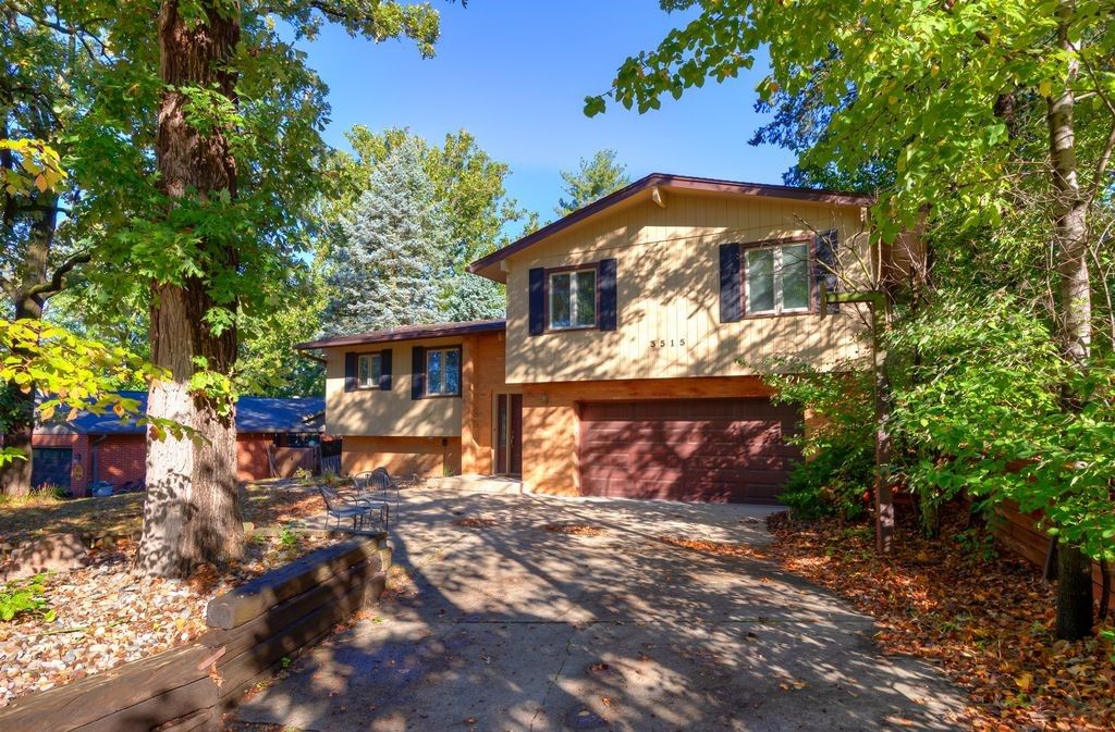 3515 Skyline Drive, Des Moines, IA 50310