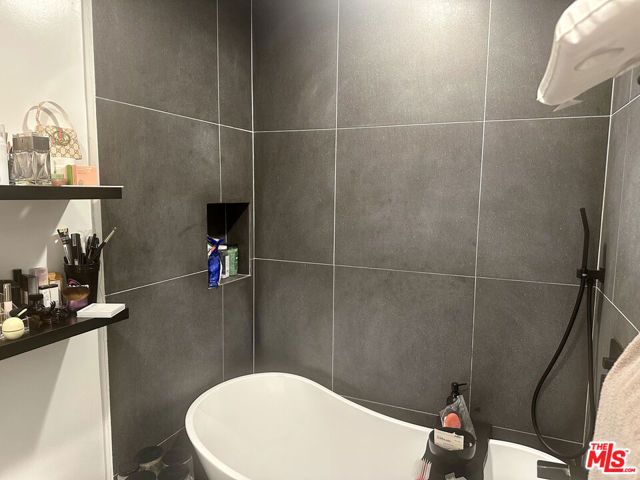 4600 Via Dolce 301, Marina Del Rey, CA 90292