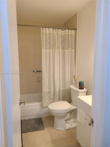 7565 SW 153rd Ct 201-14, Miami, FL 33193