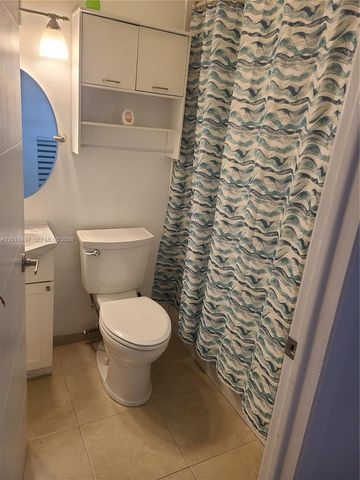 7565 SW 153rd Ct 201-14, Miami, FL 33193