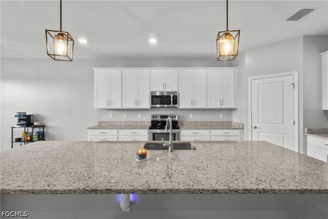 11387 Canopy LOOP, Fort Myers, FL 33913