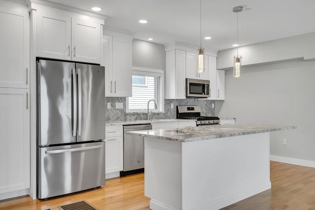 56 Franklin St B, Somerville, MA 02145