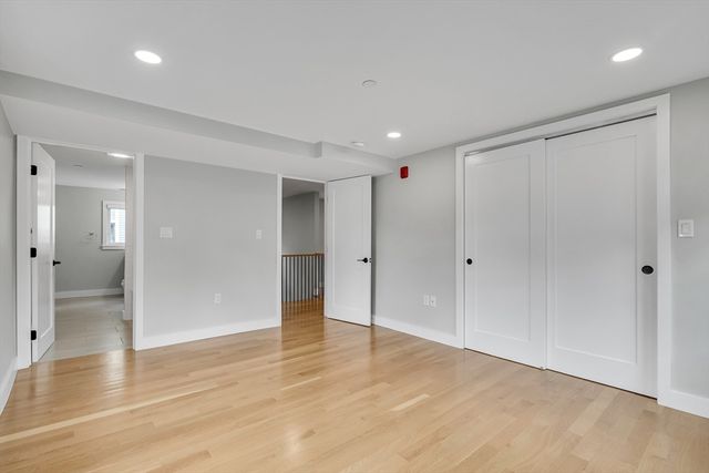 56 Franklin St B, Somerville, MA 02145
