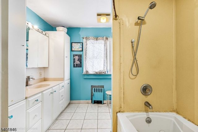 30 Portland Ave, Fanwood Boro, NJ 07023