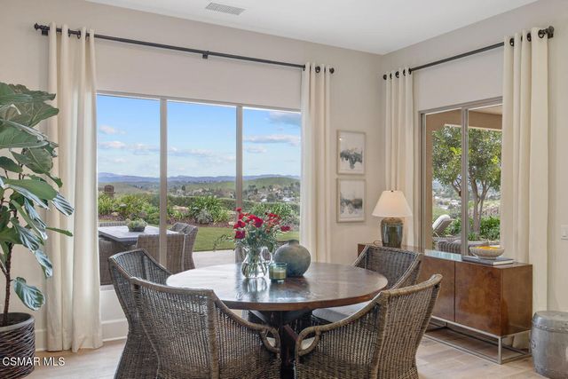 123 Mayflower Street, Thousand Oaks, CA 91360