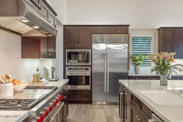 123 Mayflower Street, Thousand Oaks, CA 91360