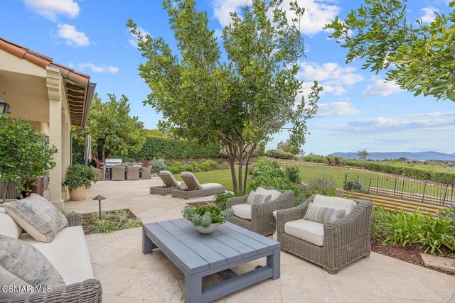 123 Mayflower Street, Thousand Oaks, CA 91360