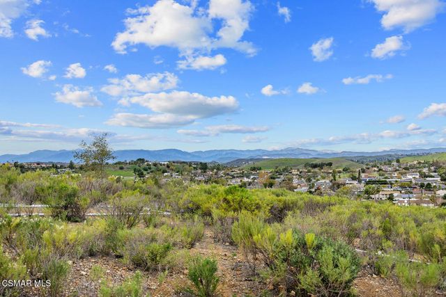 123 Mayflower Street, Thousand Oaks, CA 91360