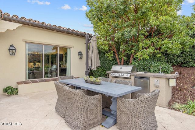 123 Mayflower Street, Thousand Oaks, CA 91360