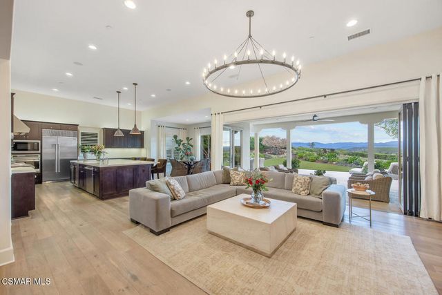 123 Mayflower Street, Thousand Oaks, CA 91360