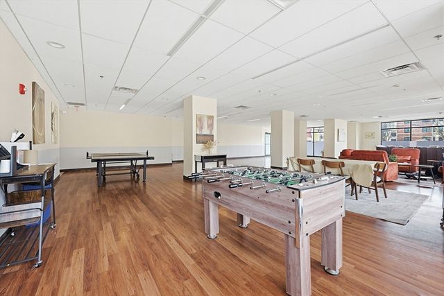 60 Longwood Ave 408, Brookline, MA 02446