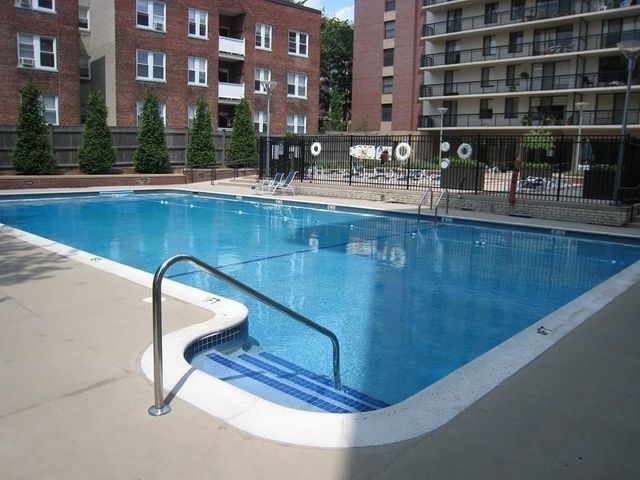 60 Longwood Ave 408, Brookline, MA 02446