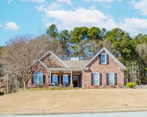 4338 Watley Place, Hoschton, GA 30548