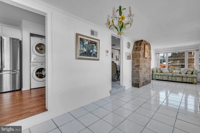 8 MARYLAND AVE, Chesapeake City, MD 21915