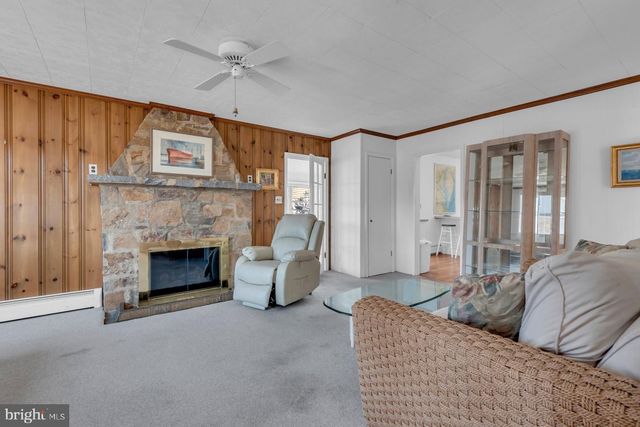 8 MARYLAND AVE, Chesapeake City, MD 21915