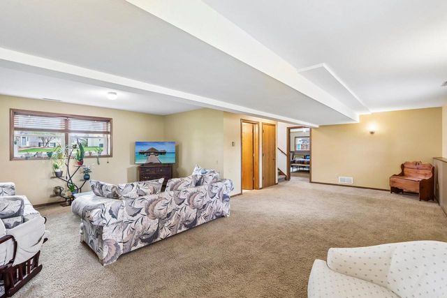 304 Hartford Cove, Waunakee, WI 53597