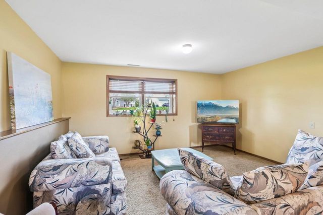 304 Hartford Cove, Waunakee, WI 53597