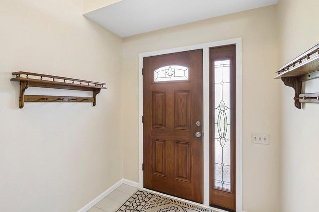 304 Hartford Cove, Waunakee, WI 53597