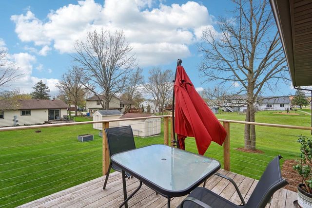 304 Hartford Cove, Waunakee, WI 53597