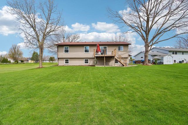 304 Hartford Cove, Waunakee, WI 53597