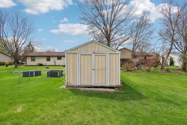 304 Hartford Cove, Waunakee, WI 53597