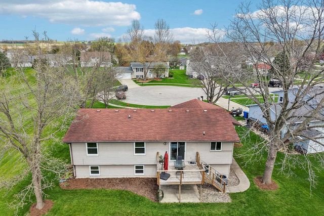 304 Hartford Cove, Waunakee, WI 53597