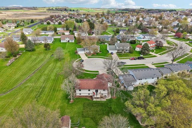304 Hartford Cove, Waunakee, WI 53597