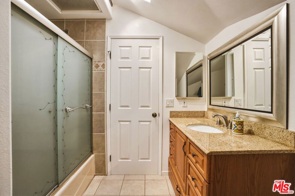 Image 16 of property listing at 55000 Daryll Road, Idyllwild, CA 92549