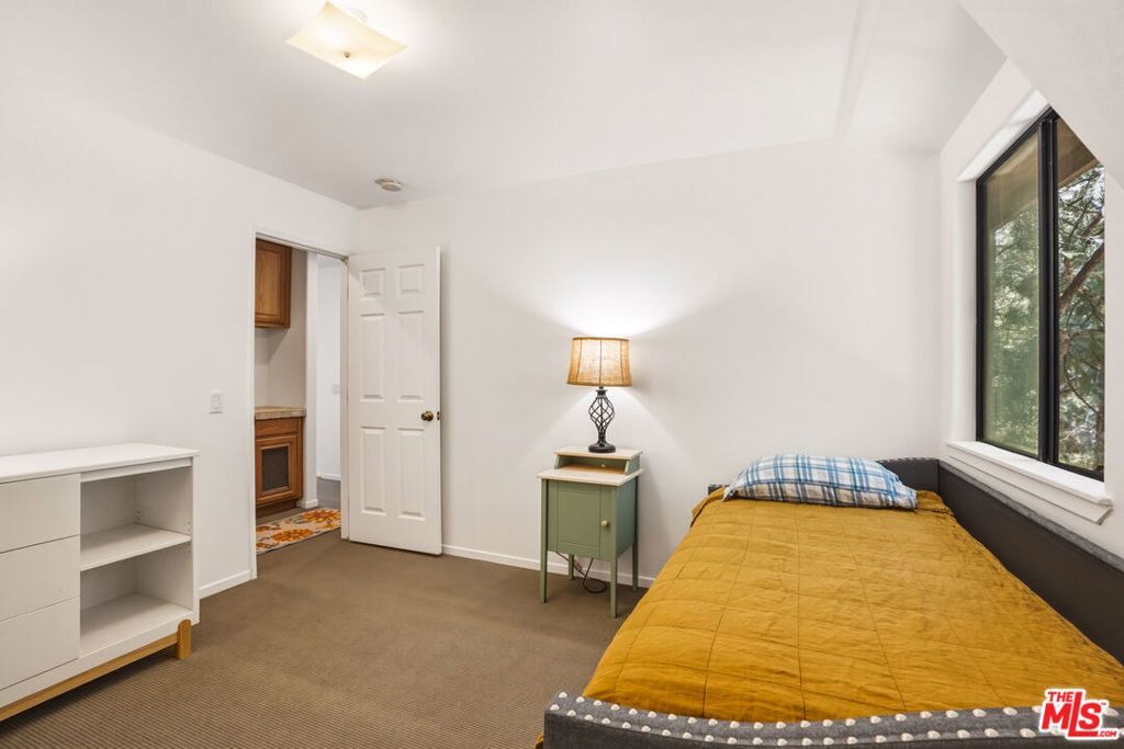 Image 22 of property listing at 55000 Daryll Road, Idyllwild, CA 92549