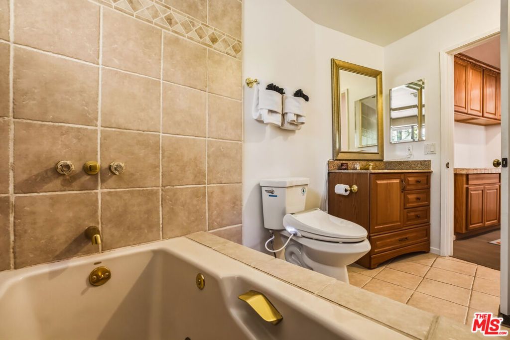 Image 24 of property listing at 55000 Daryll Road, Idyllwild, CA 92549