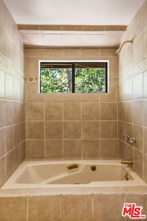 Image 26 of property listing at 55000 Daryll Road, Idyllwild, CA 92549