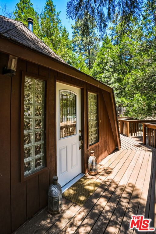 Image 49 of property listing at 55000 Daryll Road, Idyllwild, CA 92549