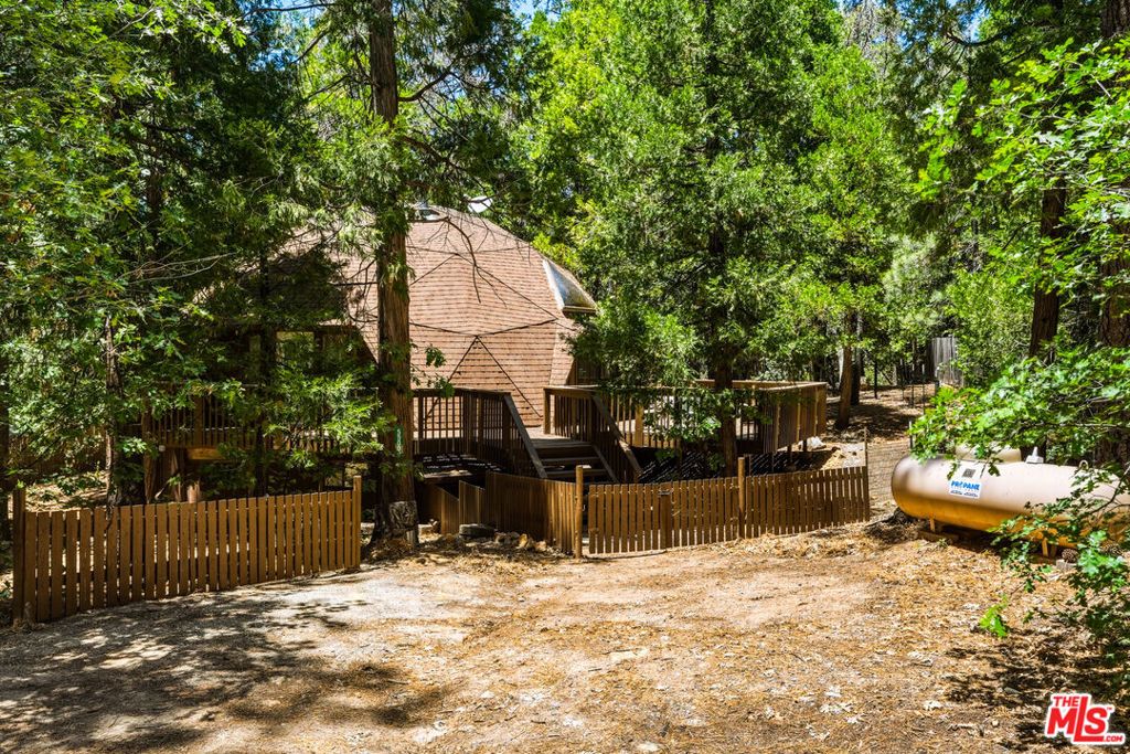 Image 56 of property listing at 55000 Daryll Road, Idyllwild, CA 92549