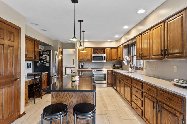 6810 Trailview Drive 6810 Trailview Drive, Dayton, OH 45414